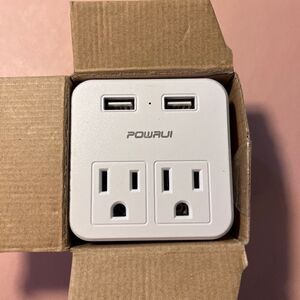 Powrui European Outlet With 2 USB & 2 USA Ports